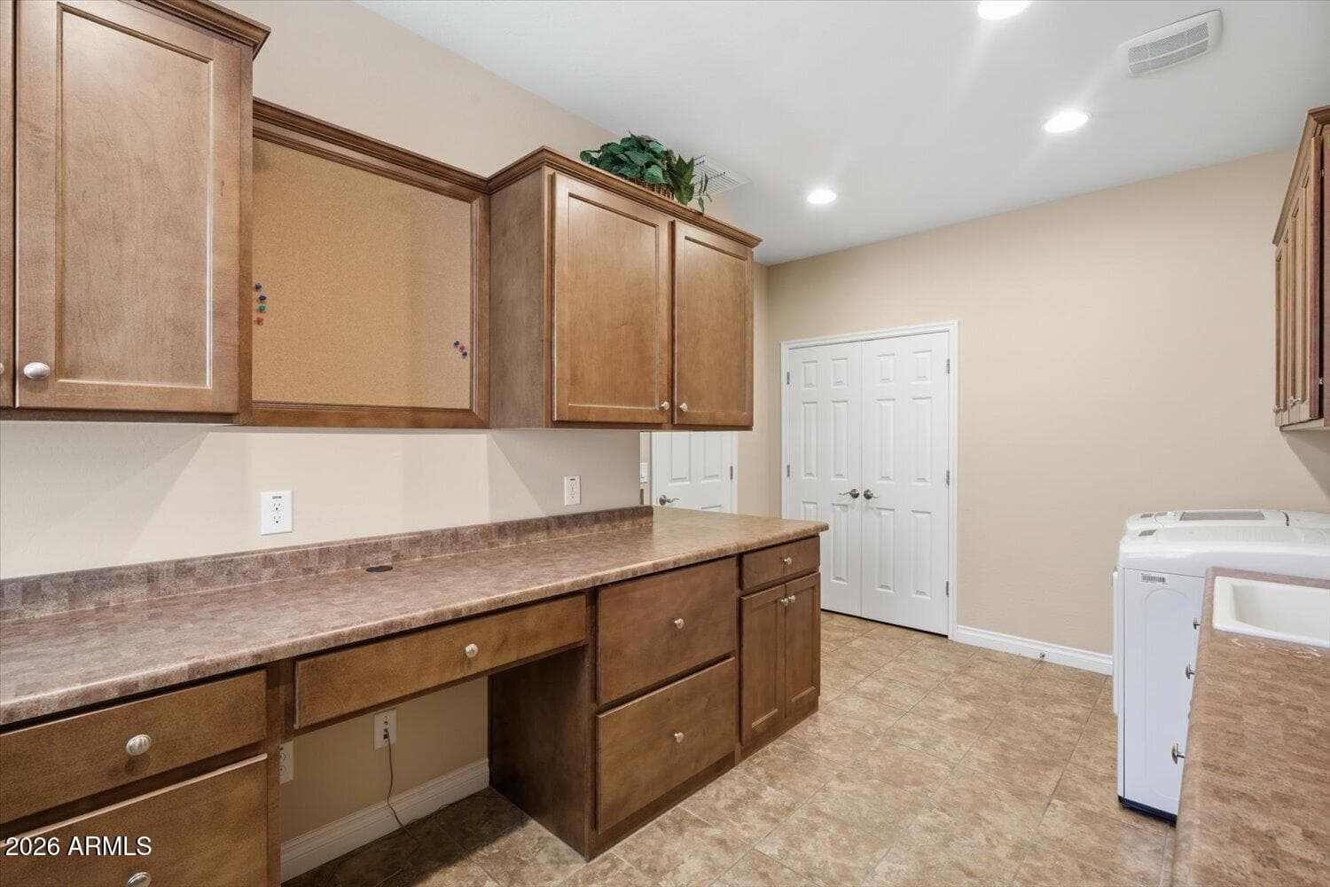 557 E LADDOOS Avenue, San Tan Valley, AZ 85140 — photo 23 of 28