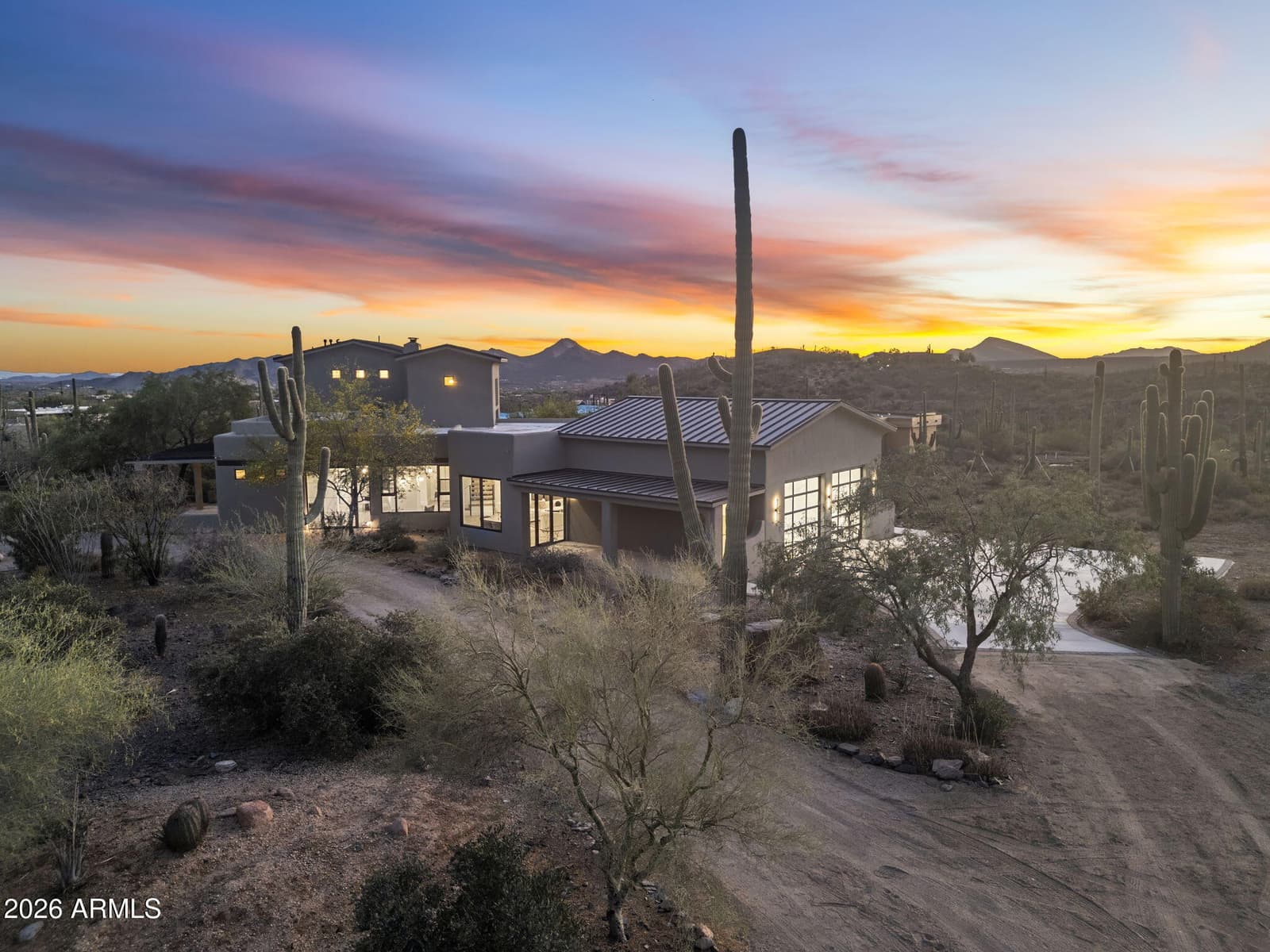 42327 N SIERRA VISTA Road, Cave Creek, AZ 85331 — photo 9 of 41