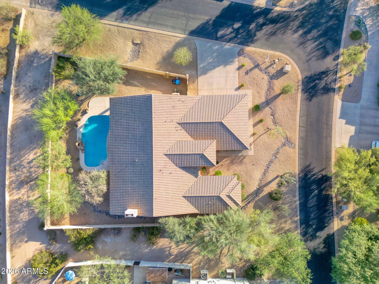4703 E CHAPAROSA Way, Cave Creek, AZ 85331 — photo 38 of 47
