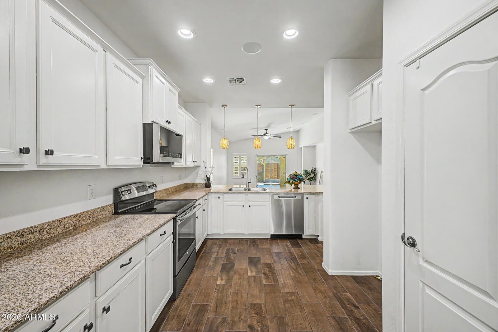 2694 E RUNAWAY BAY Place, Gilbert, AZ 85298 — photo 15 of 45