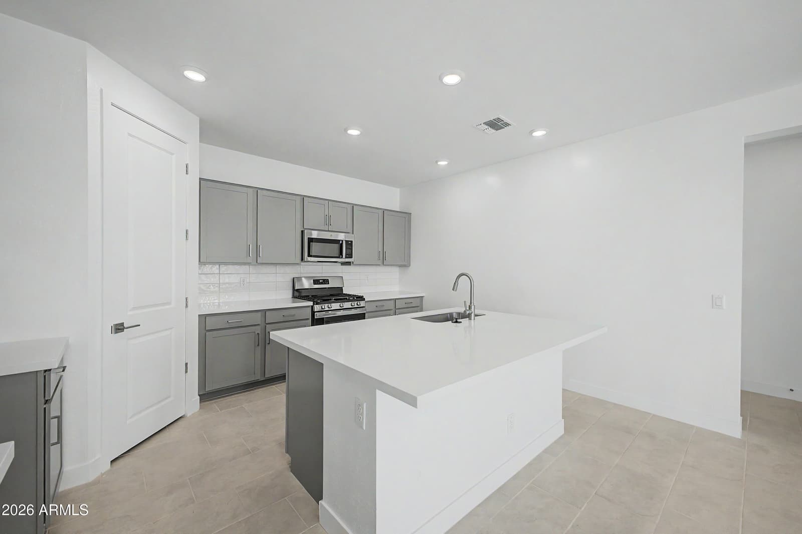 15176 W GRAY FOX Trail, Surprise, AZ 85387 — photo 13 of 46