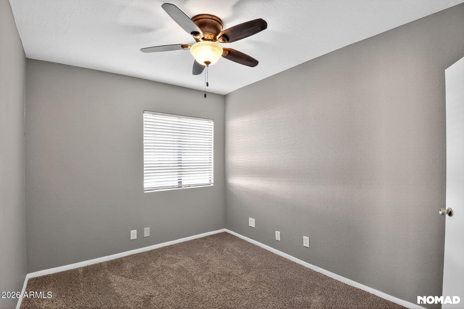 1228 E LAWRENCE Lane, Phoenix, AZ 85020 — photo 13 of 17