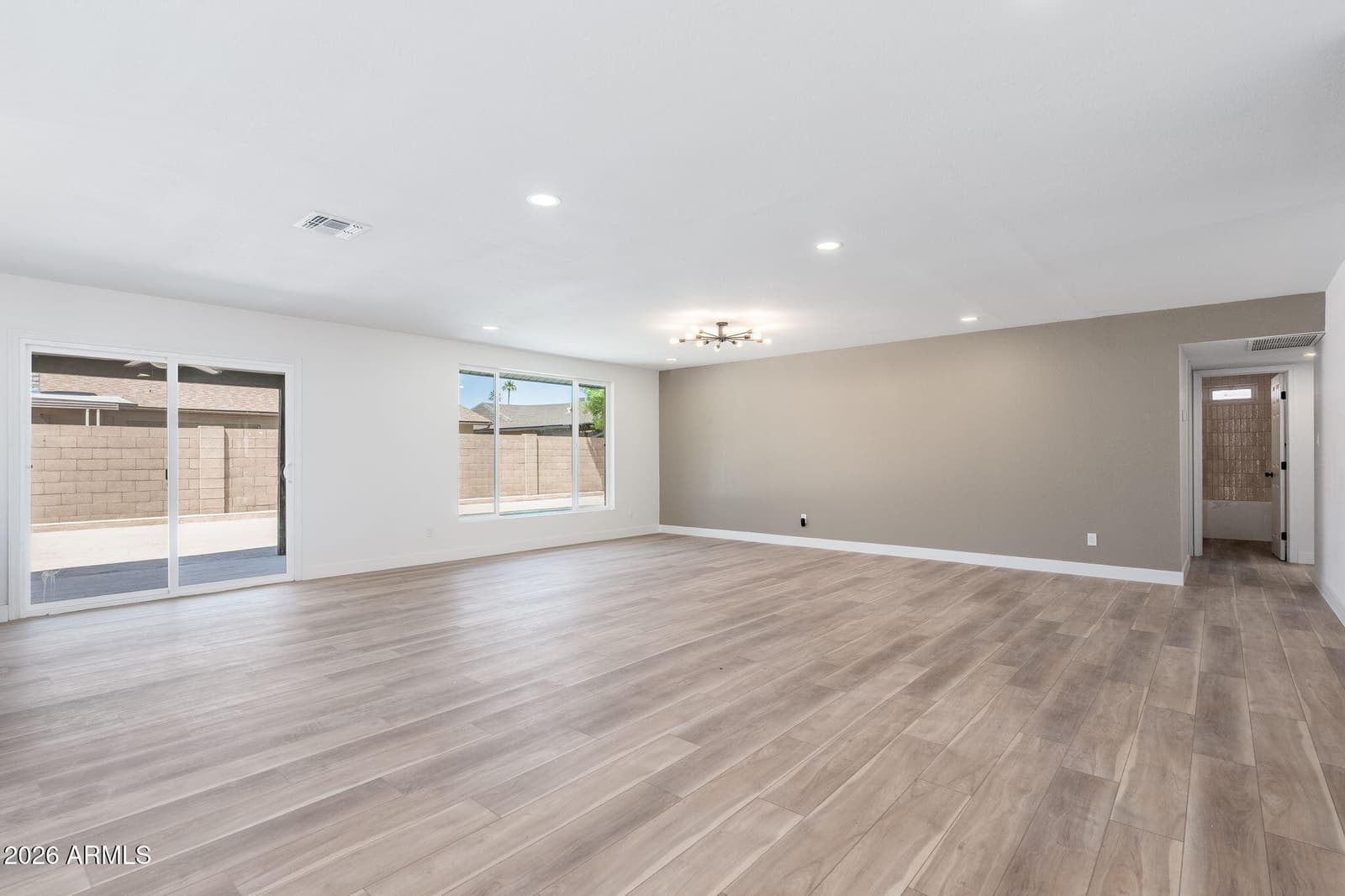 4816 W COCHISE Drive, Glendale, AZ 85302 — photo 10 of 33