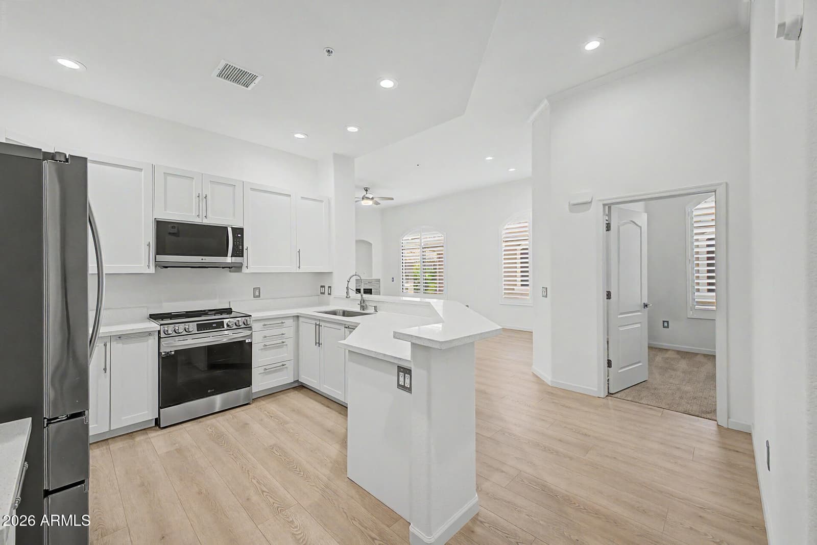11640 N TATUM Boulevard 3103, Phoenix, AZ 85028 — photo 8 of 40
