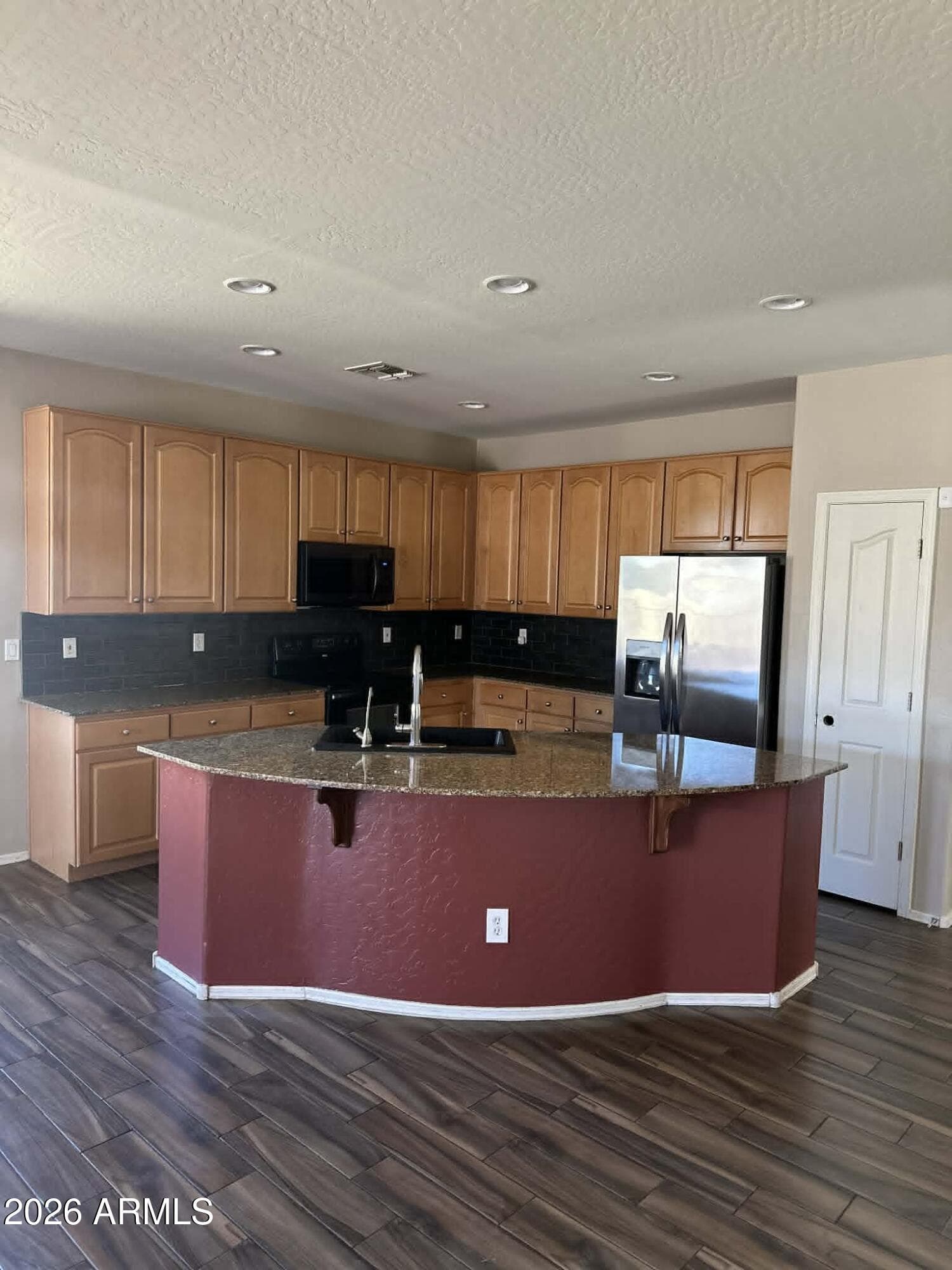 11864 W MONTE VISTA Road, Avondale, AZ 85392 — photo 12 of 36
