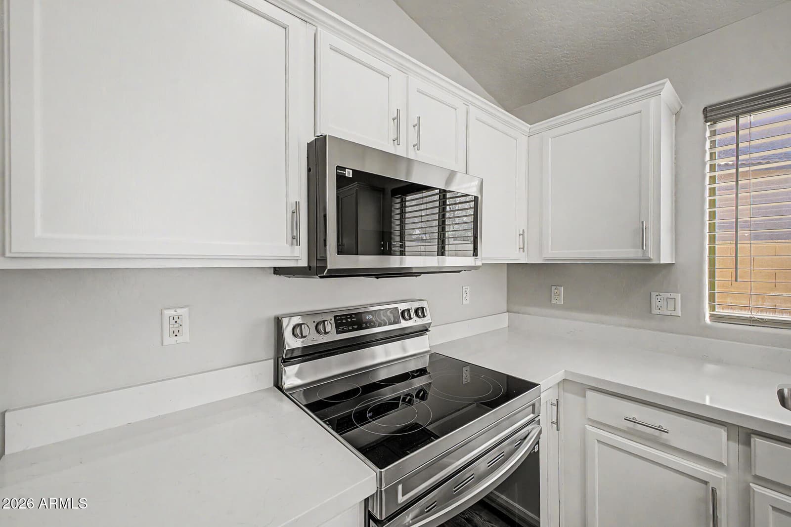 33876 N WINDMILL Run, San Tan Valley, AZ 85144 — photo 5 of 20