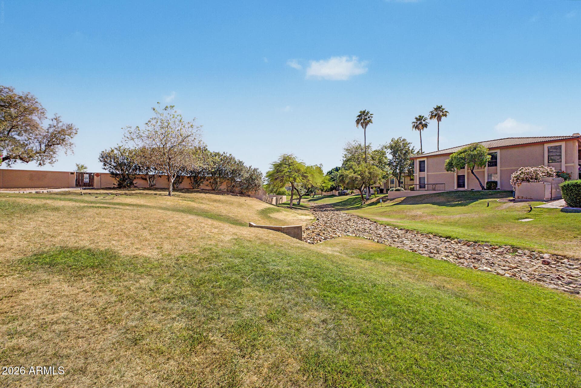 10410 N CAVE CREEK Road 2210, Phoenix, AZ 85020 — photo 31 of 33