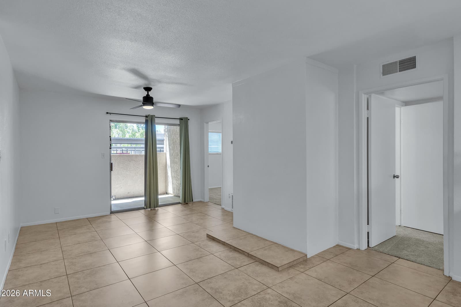 5525 E THOMAS Road A1, Phoenix, AZ 85018 — photo 4 of 23
