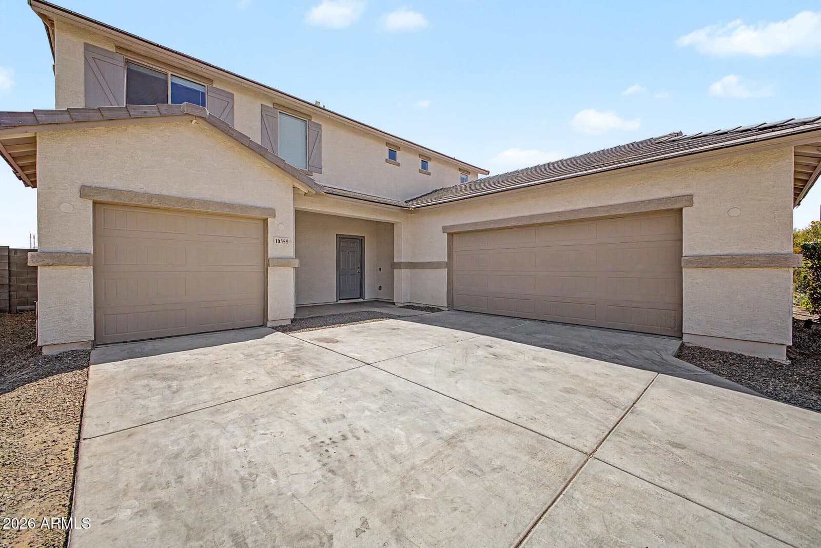 10555 W CROWN KING Road, Tolleson, AZ 85353 — photo 4 of 64
