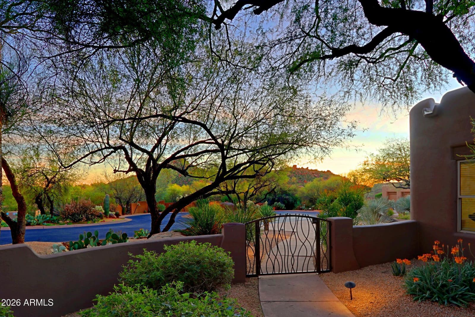 7840 E THORNTREE Drive, Scottsdale, AZ 85266 — photo 3 of 87