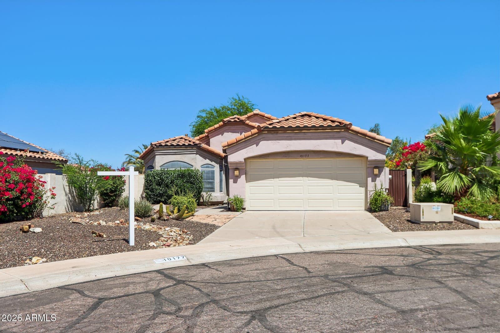 10177 S Hacienda Drive, Goodyear, AZ 85338 — photo 2 of 44
