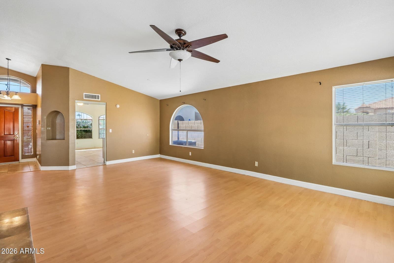 10177 S Hacienda Drive, Goodyear, AZ 85338 — photo 8 of 44