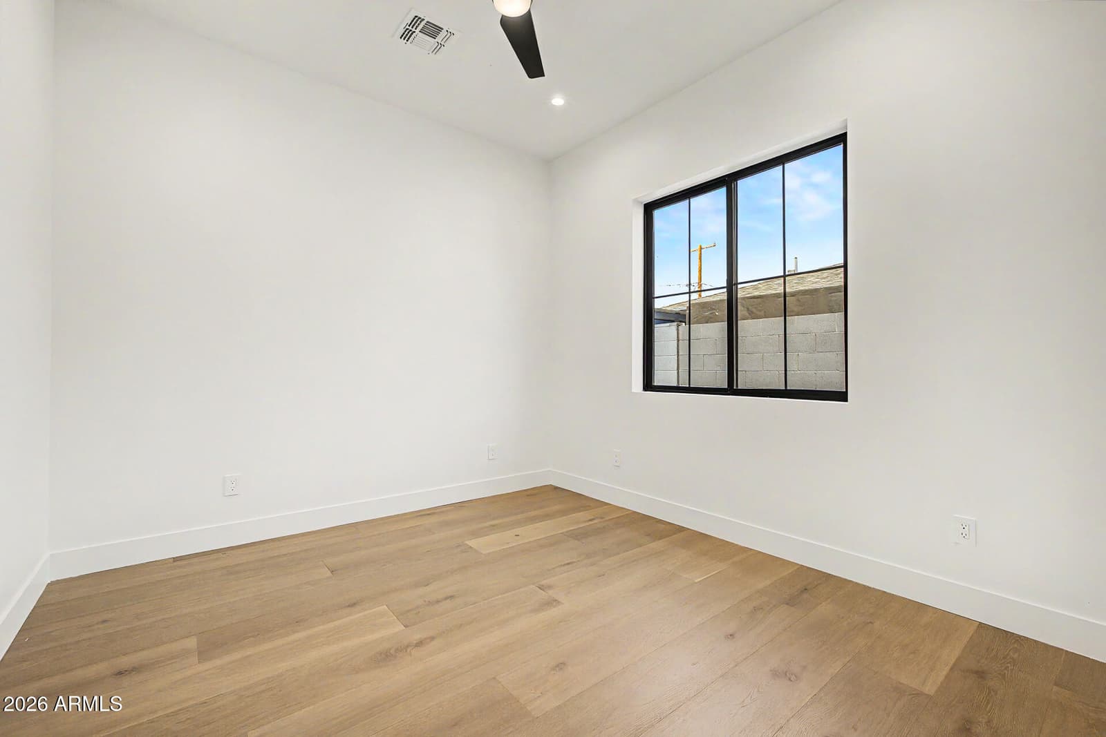 4032 E EARLL Drive, Phoenix, AZ 85018 — photo 35 of 48