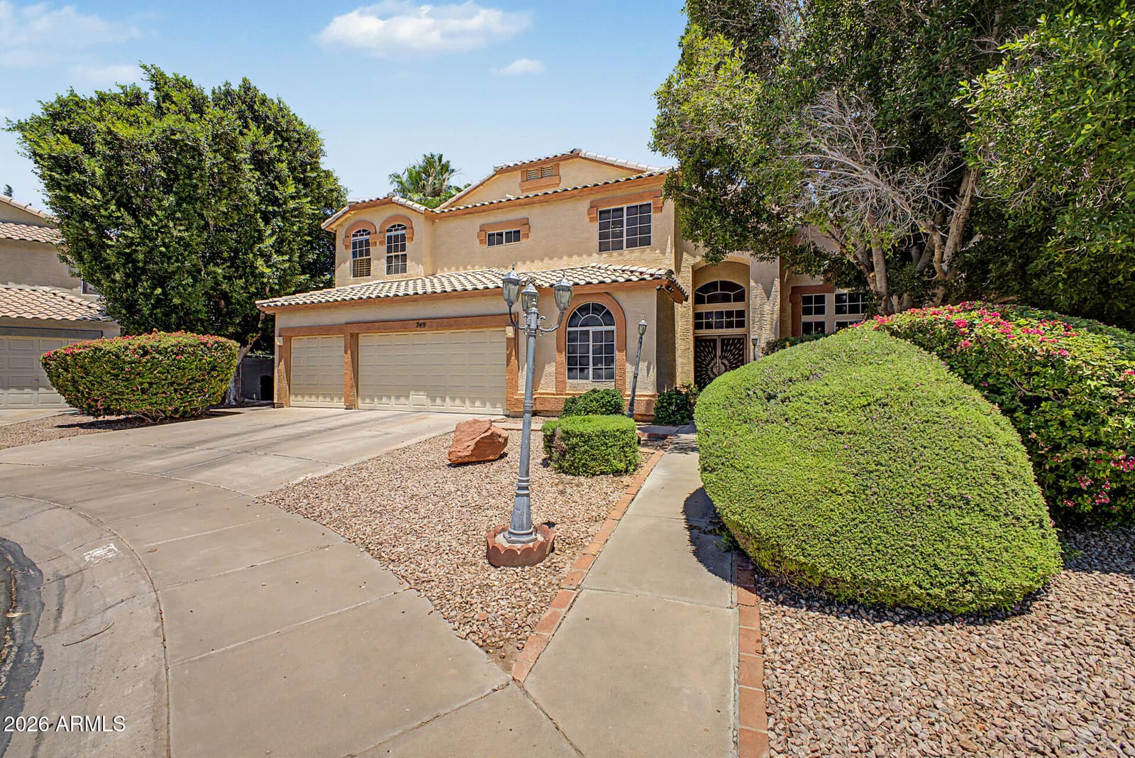 749 S COPPER KEY Court, Gilbert, AZ 85233 — photo 3 of 50
