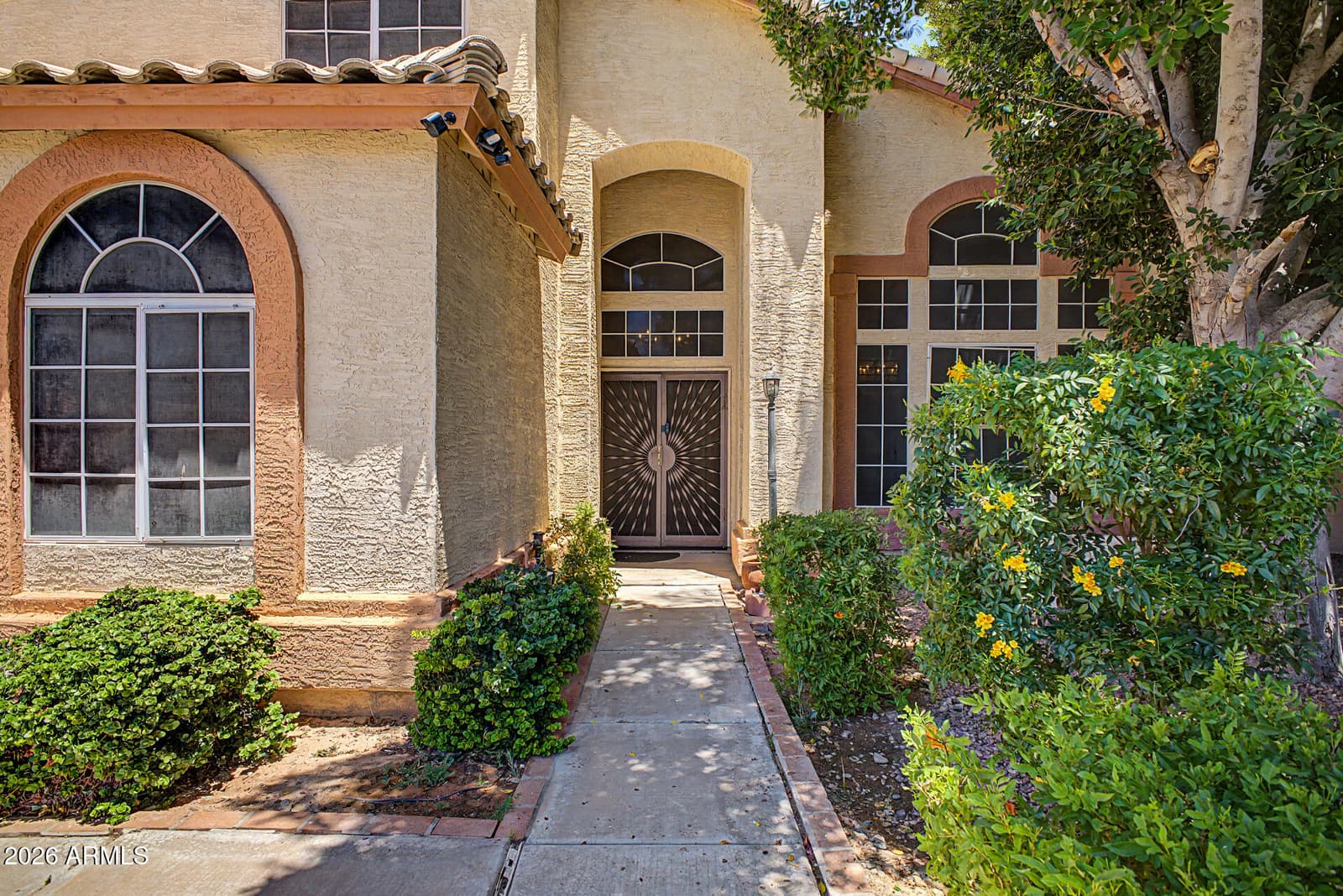 749 S COPPER KEY Court, Gilbert, AZ 85233 — photo 4 of 50