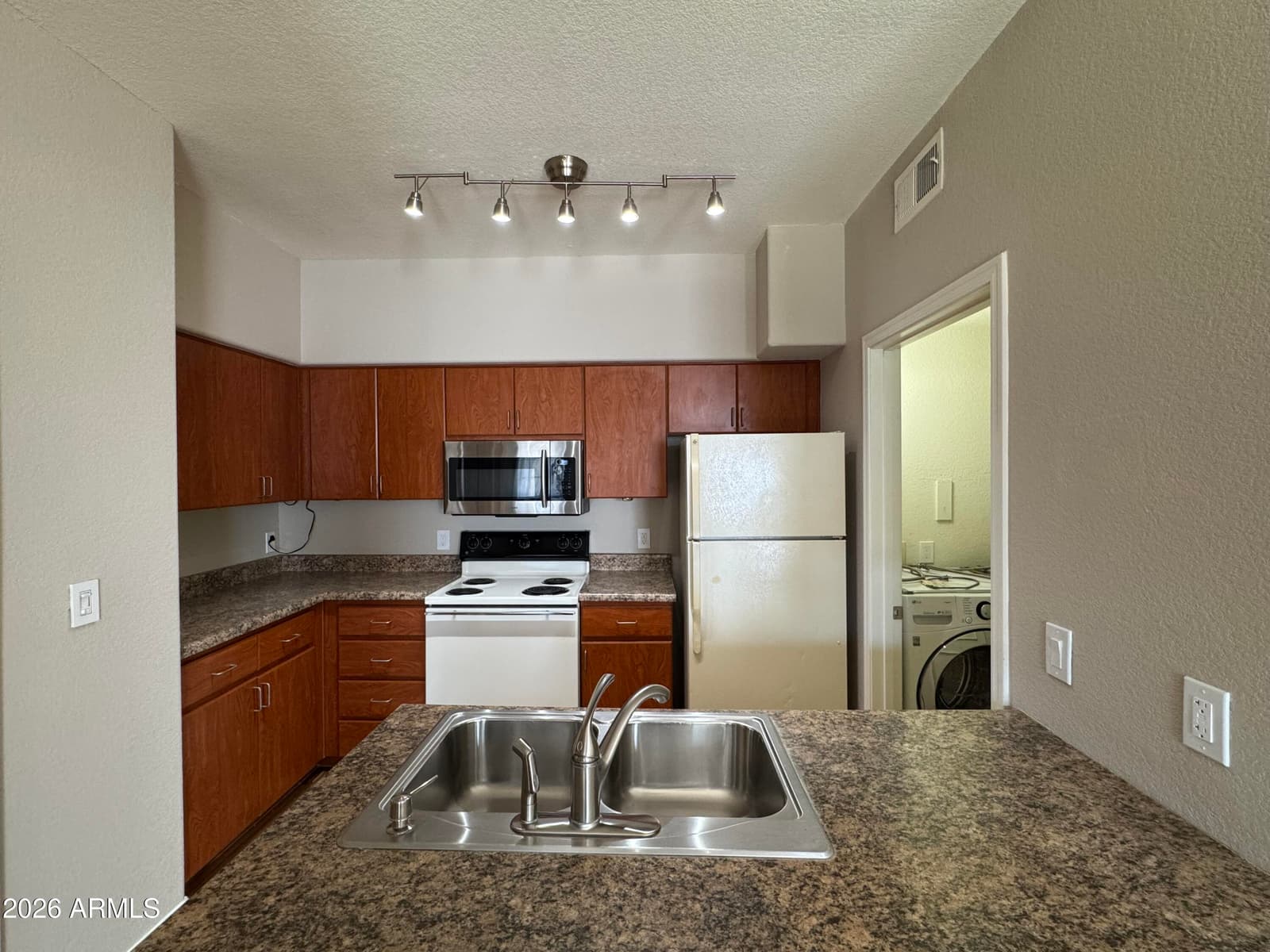 5302 E VAN BUREN Street 3020, Phoenix, AZ 85008 — photo 10 of 23