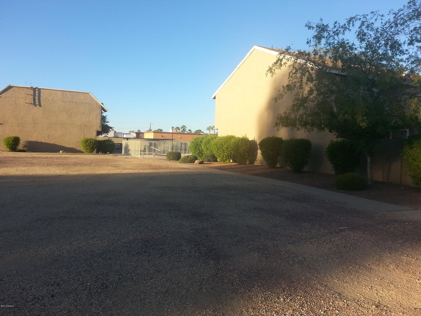 5813 N 59TH Drive, Glendale, AZ 85301 — photo 4 of 12