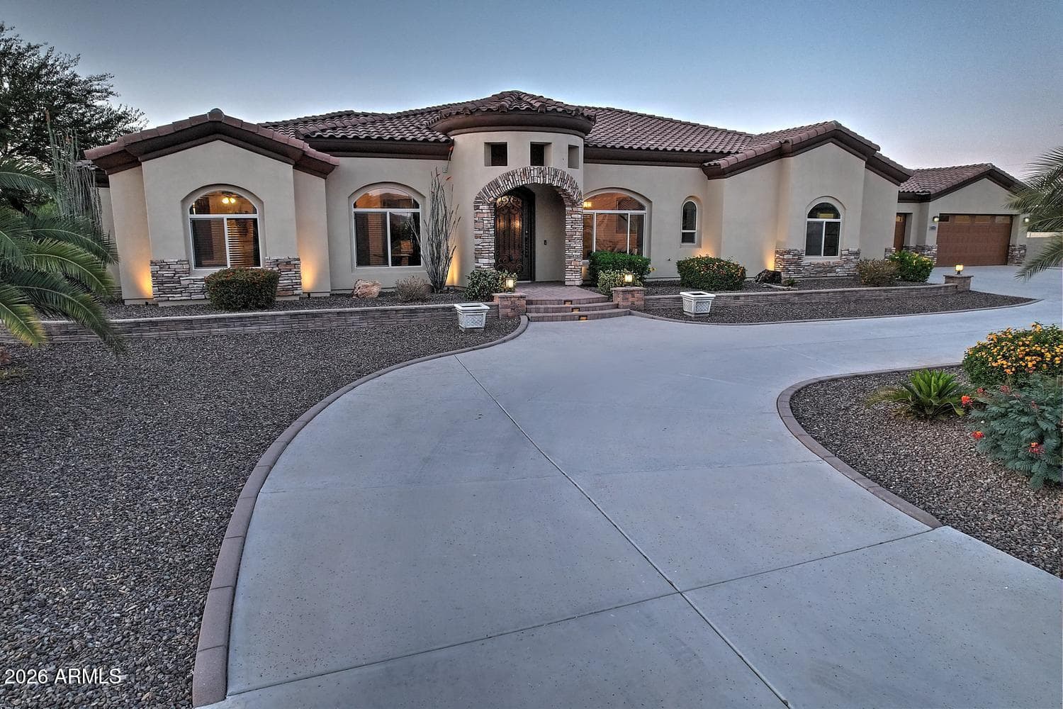 1614 W MADDOCK Road, Phoenix, AZ 85086 — photo 17 of 88