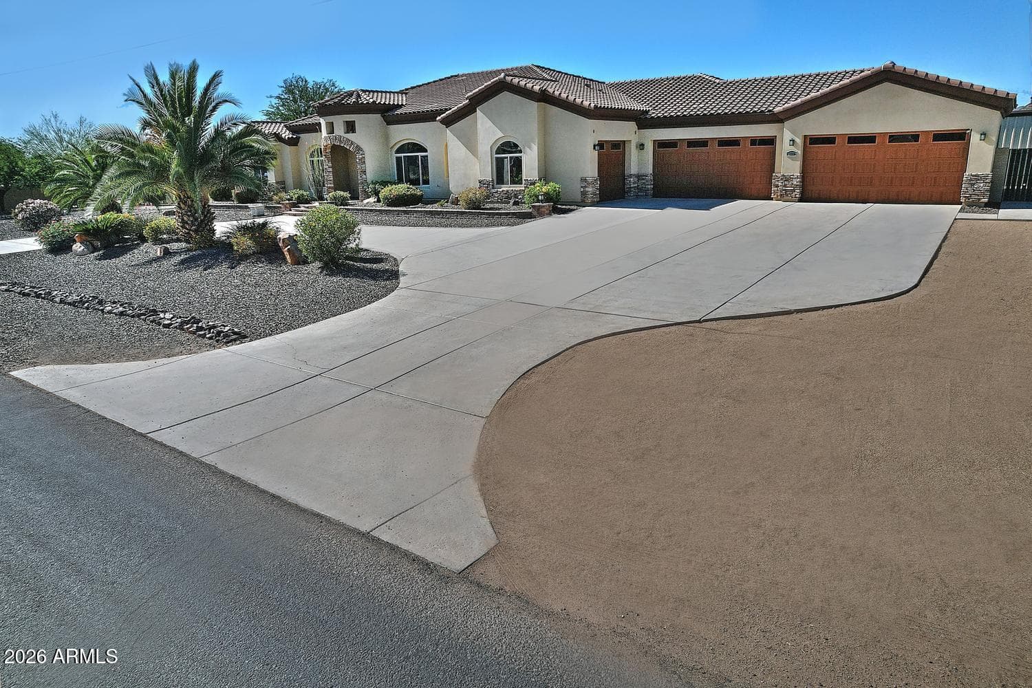 1614 W MADDOCK Road, Phoenix, AZ 85086 — photo 14 of 88
