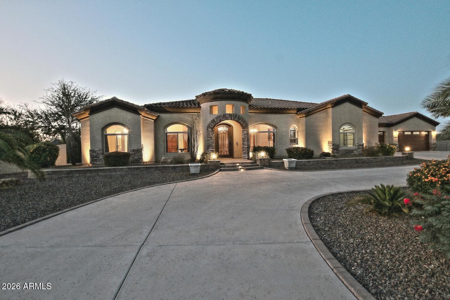 1614 W MADDOCK Road, Phoenix, AZ 85086 — photo 2 of 88