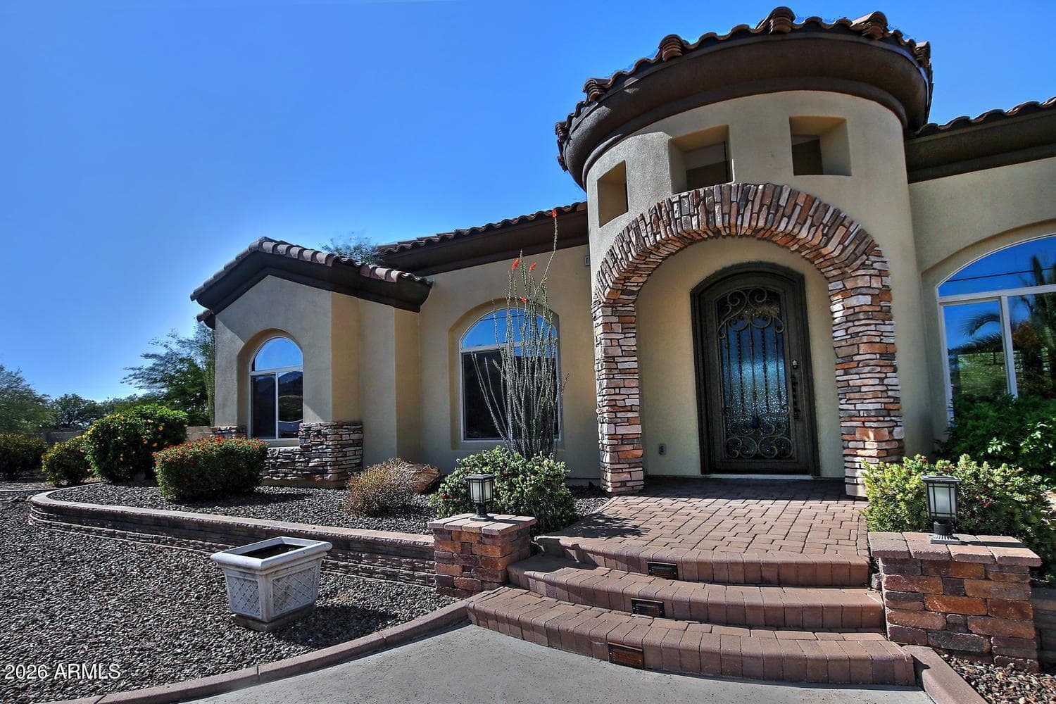 1614 W MADDOCK Road, Phoenix, AZ 85086 — photo 4 of 88