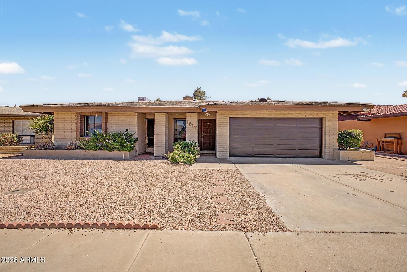 1817 W ISLETA Avenue, Mesa, AZ 85202