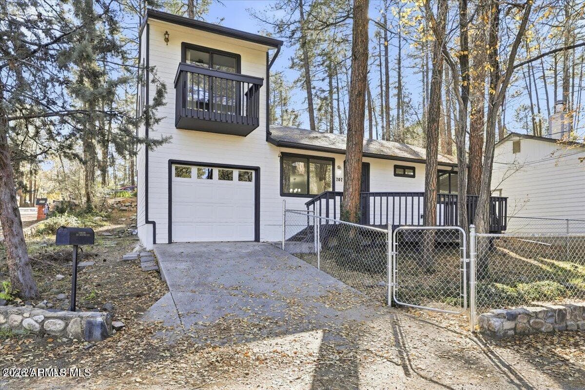 707 Cherokee Road, Prescott, AZ 86303 — photo 1 of 28