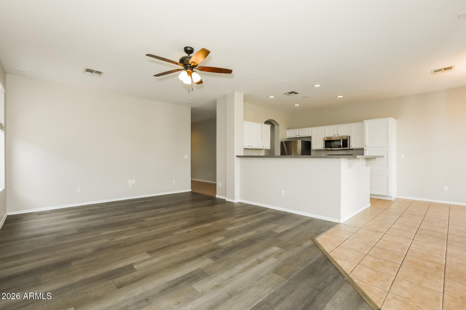 10 E MILL REEF Drive, San Tan Valley, AZ 85143 — photo 4 of 21
