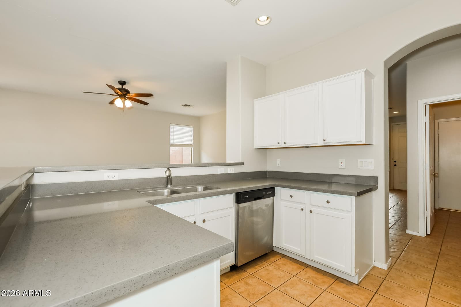 22512 N DAVIS Way, Maricopa, AZ 85138 — photo 8 of 21