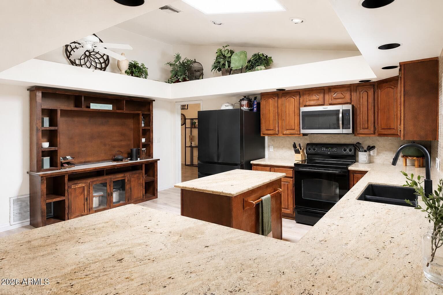 409 W MCNAIR Street, Chandler, AZ 85225 — photo 16 of 64
