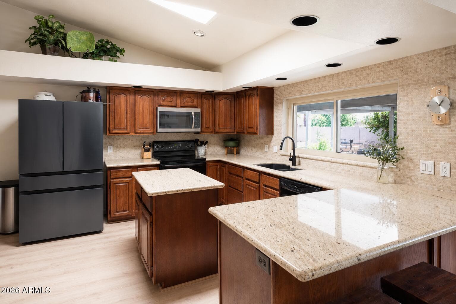 409 W MCNAIR Street, Chandler, AZ 85225 — photo 15 of 64
