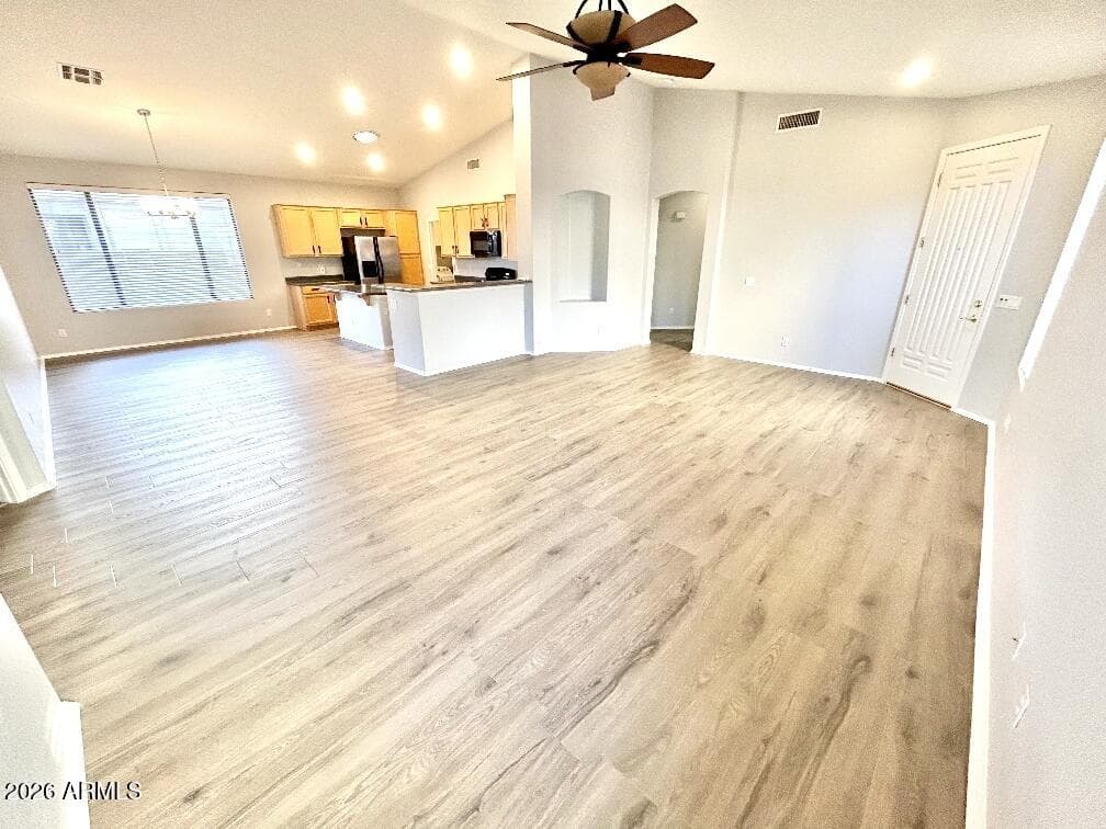 871 E SHERRI Drive, Gilbert, AZ 85296 — photo 4 of 33