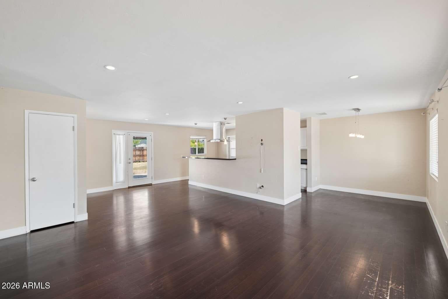 3817 N 49TH Place, Phoenix, AZ 85018 — photo 10 of 19