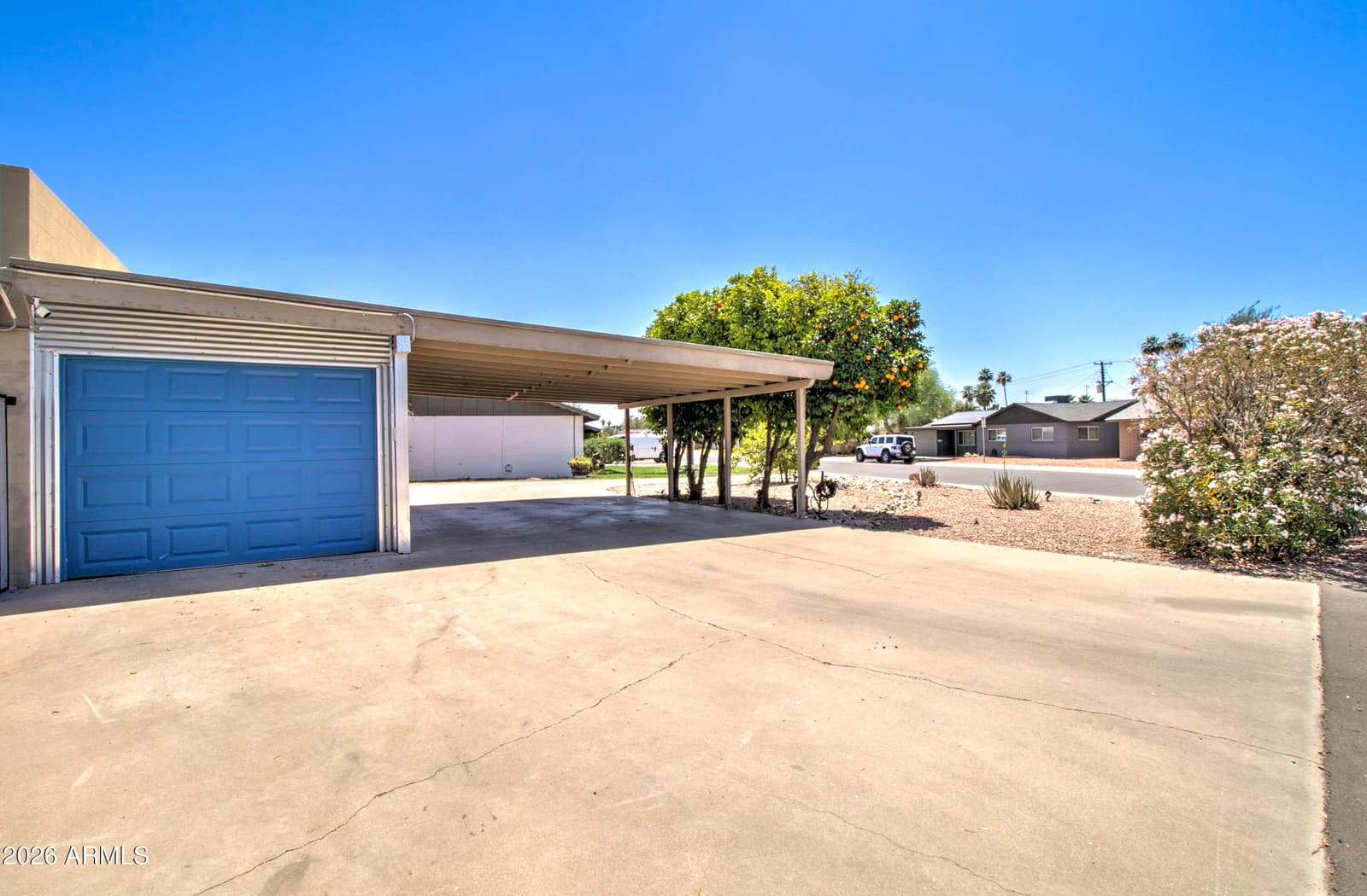 373 N Apache Drive, Chandler, AZ 85224 — photo 4 of 52