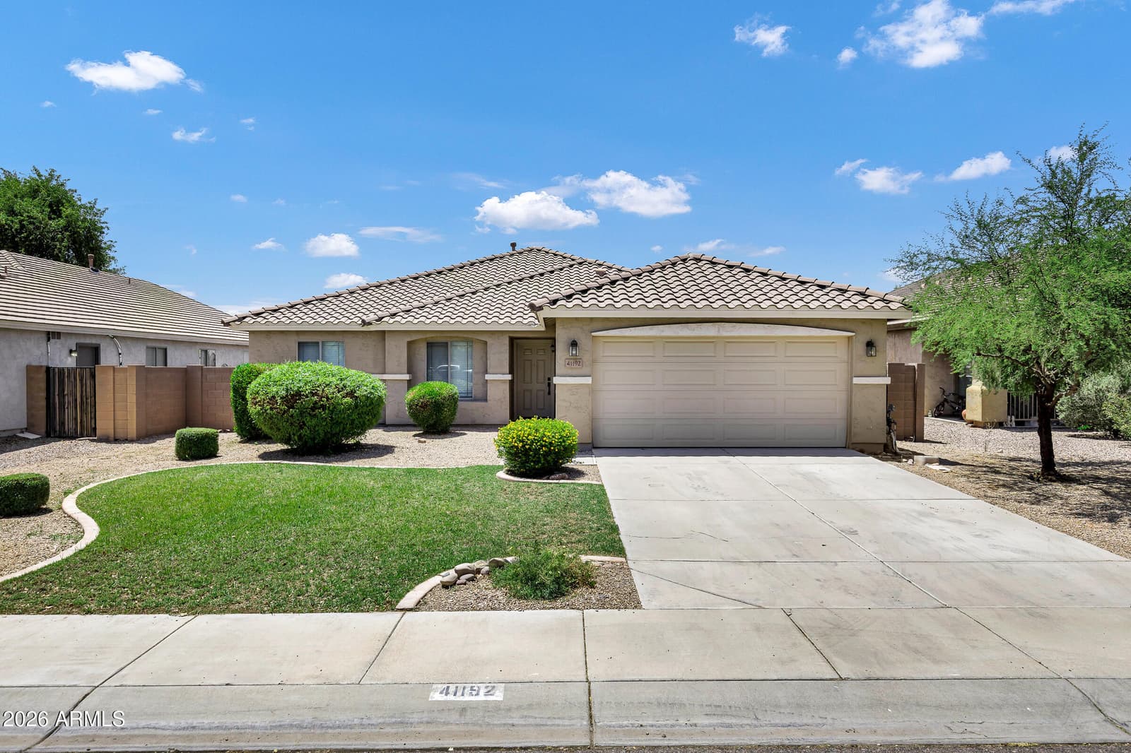41192 N VINE Avenue, San Tan Valley, AZ 85140 — photo 1 of 33