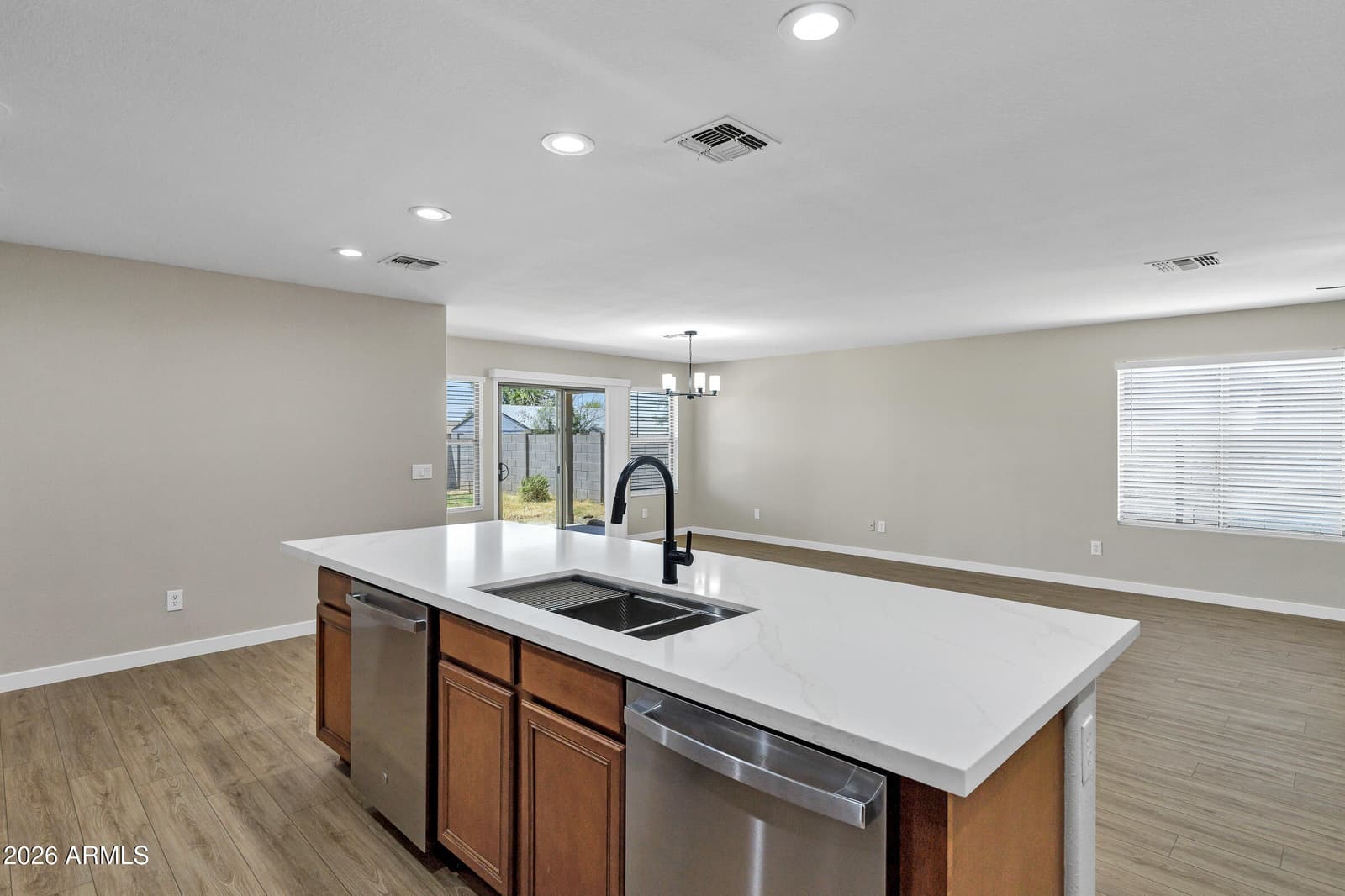 41192 N VINE Avenue, San Tan Valley, AZ 85140 — photo 12 of 33