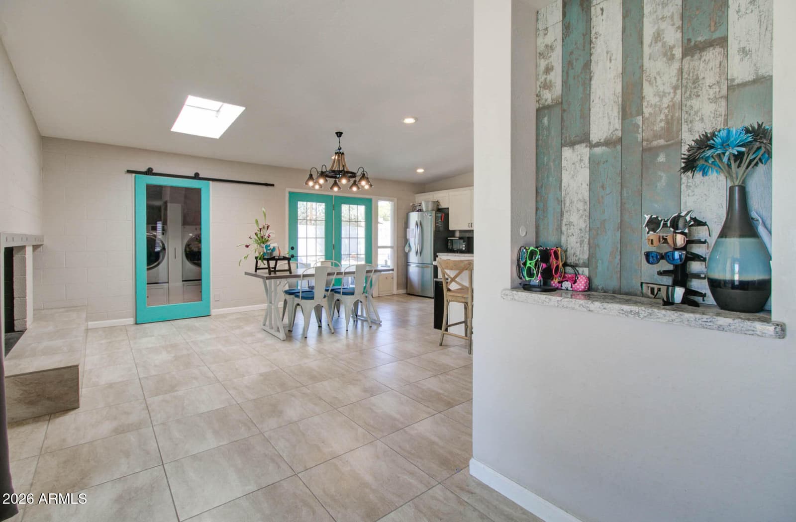 373 N Apache Drive, Chandler, AZ 85224