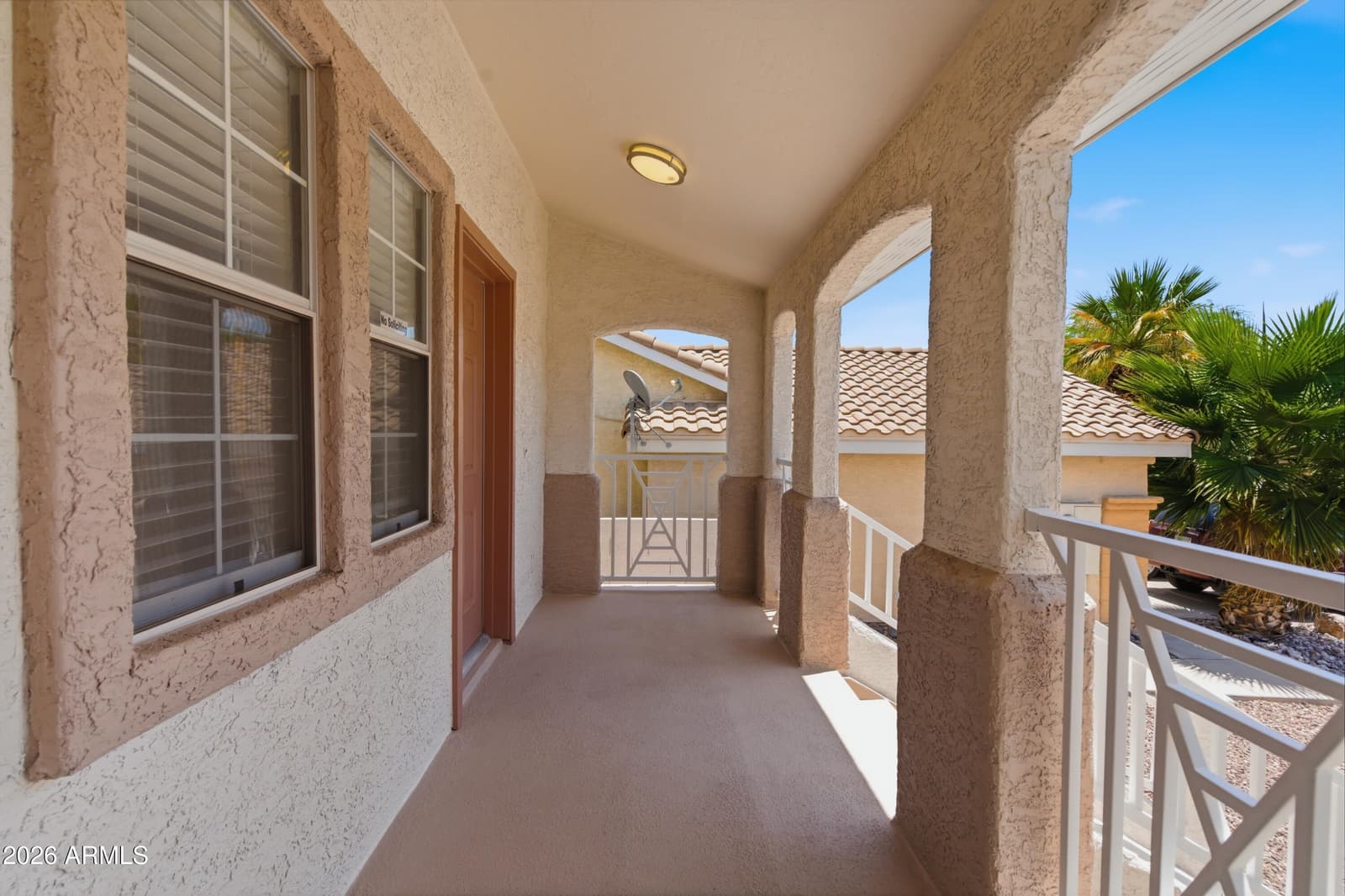 998 W LEAH Lane, Gilbert, AZ 85233 — photo 4 of 38