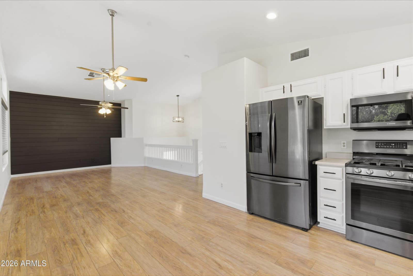998 W LEAH Lane, Gilbert, AZ 85233 — photo 11 of 38