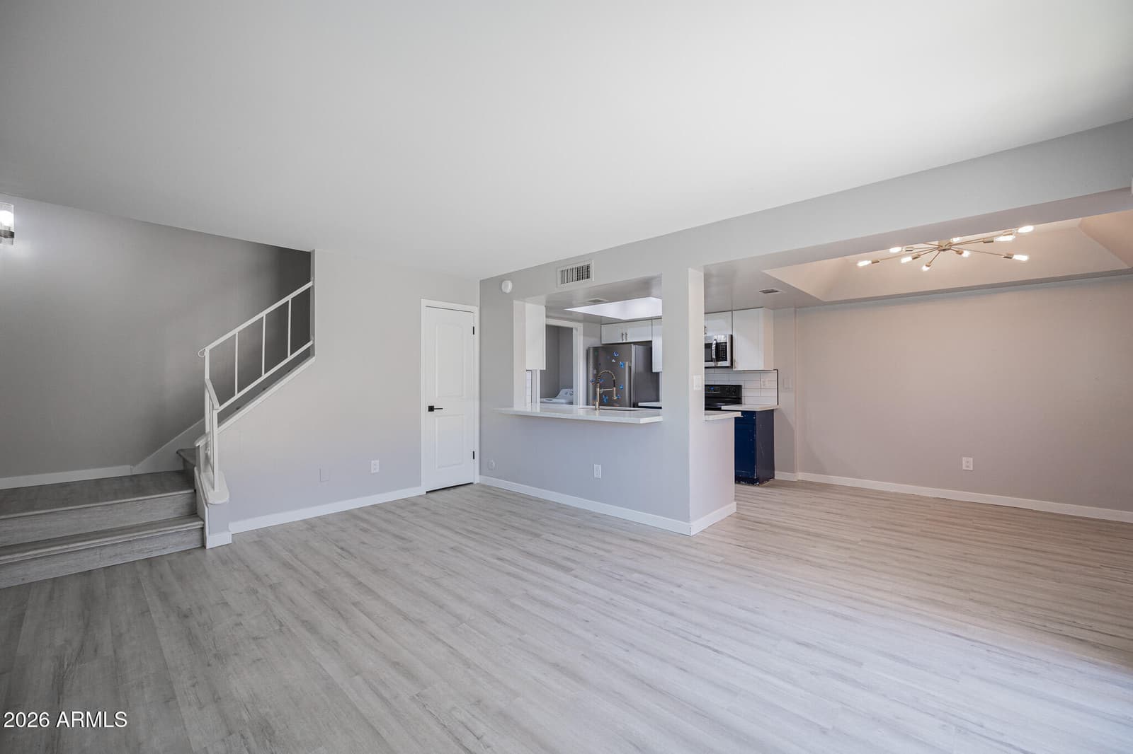 4403 E RIVERSIDE Street, Phoenix, AZ 85040 — photo 4 of 19