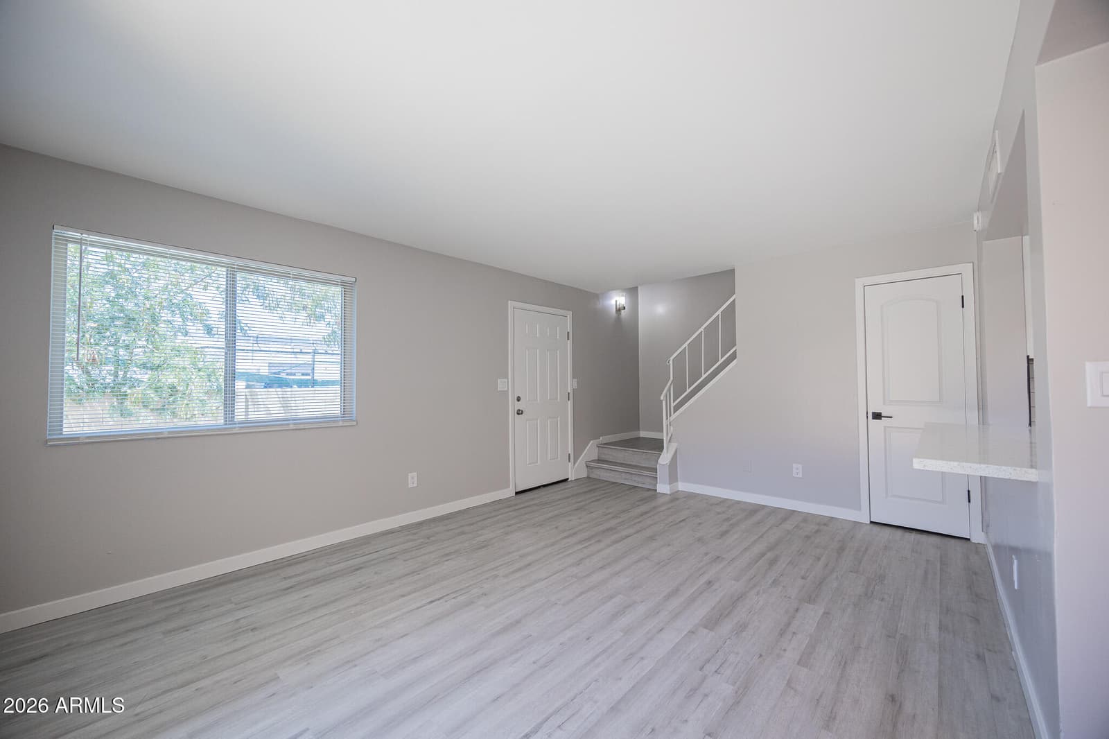 4403 E RIVERSIDE Street, Phoenix, AZ 85040 — photo 5 of 19