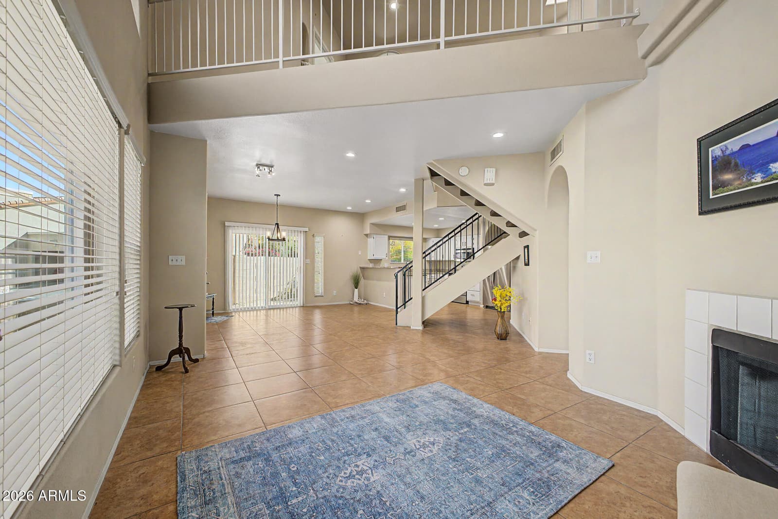 10249 N 12TH Place 2, Phoenix, AZ 85020 — photo 7 of 31