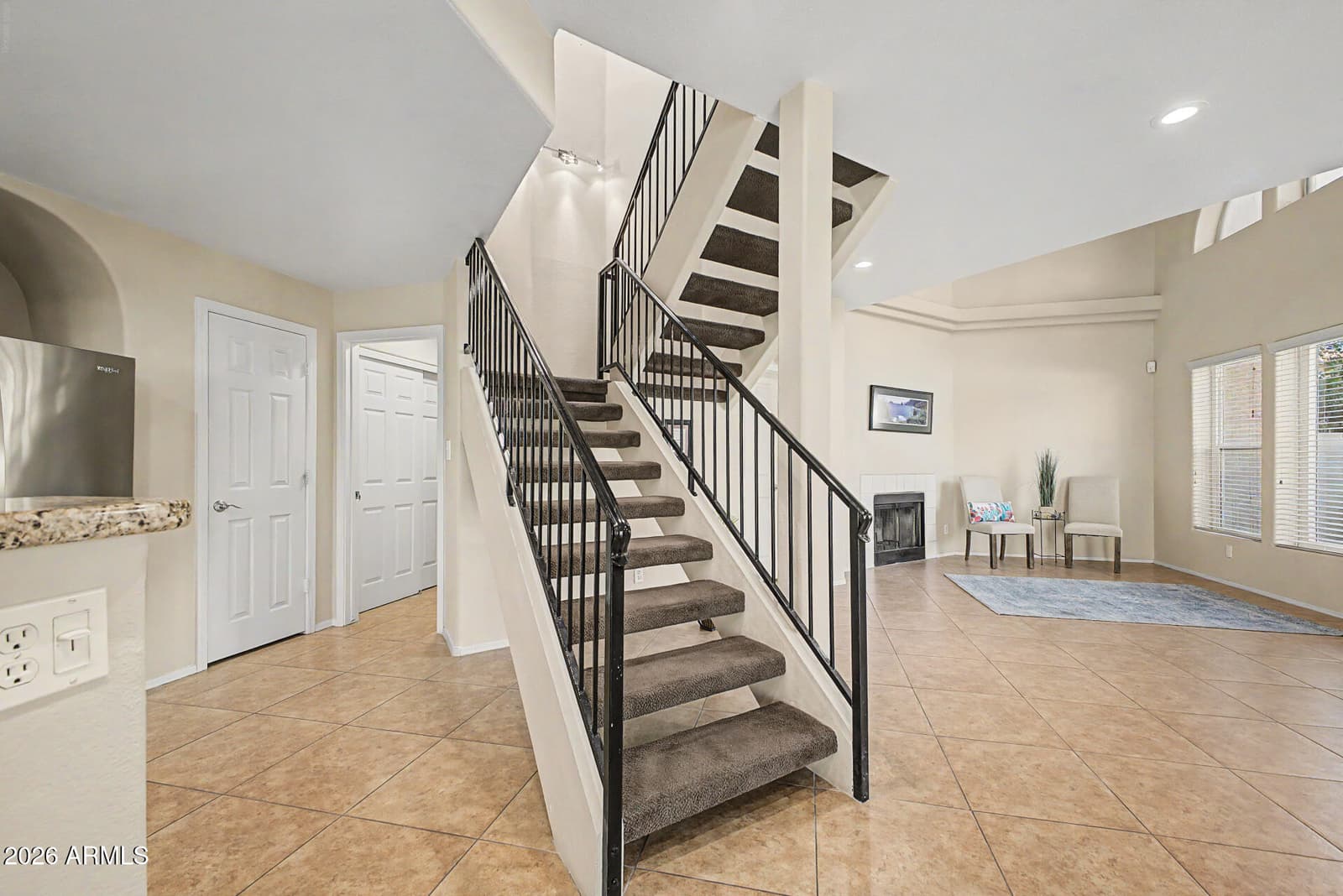 10249 N 12TH Place 2, Phoenix, AZ 85020 — photo 11 of 31