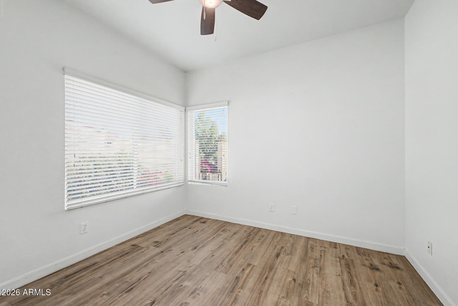 10249 N 12TH Place 2, Phoenix, AZ 85020 — photo 16 of 31