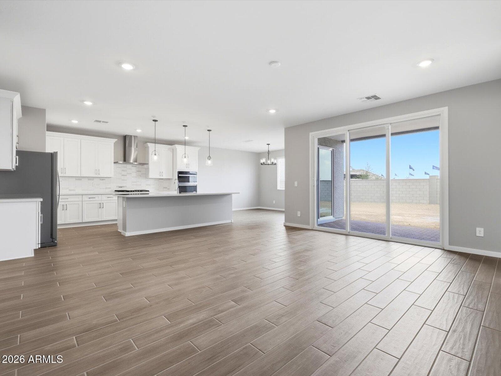 7766 W HAYWARD Avenue, Glendale, AZ 85303 — photo 10 of 34