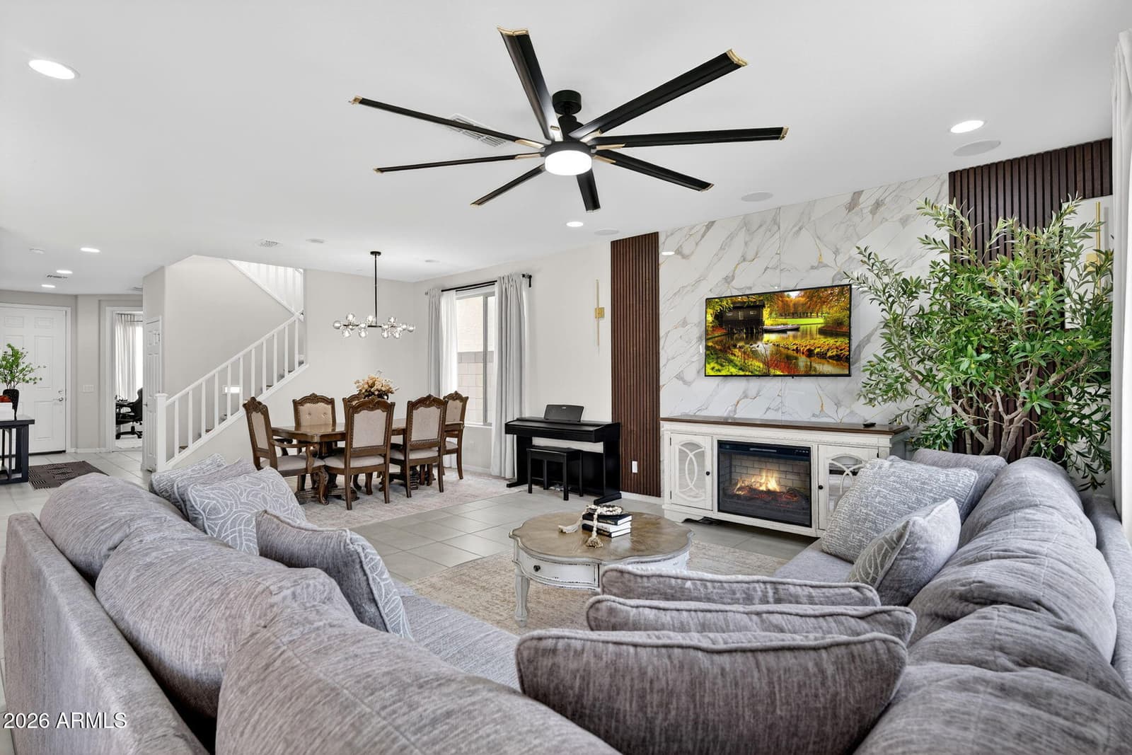9022 W LUKE Avenue, Glendale, AZ 85305 — photo 4 of 59