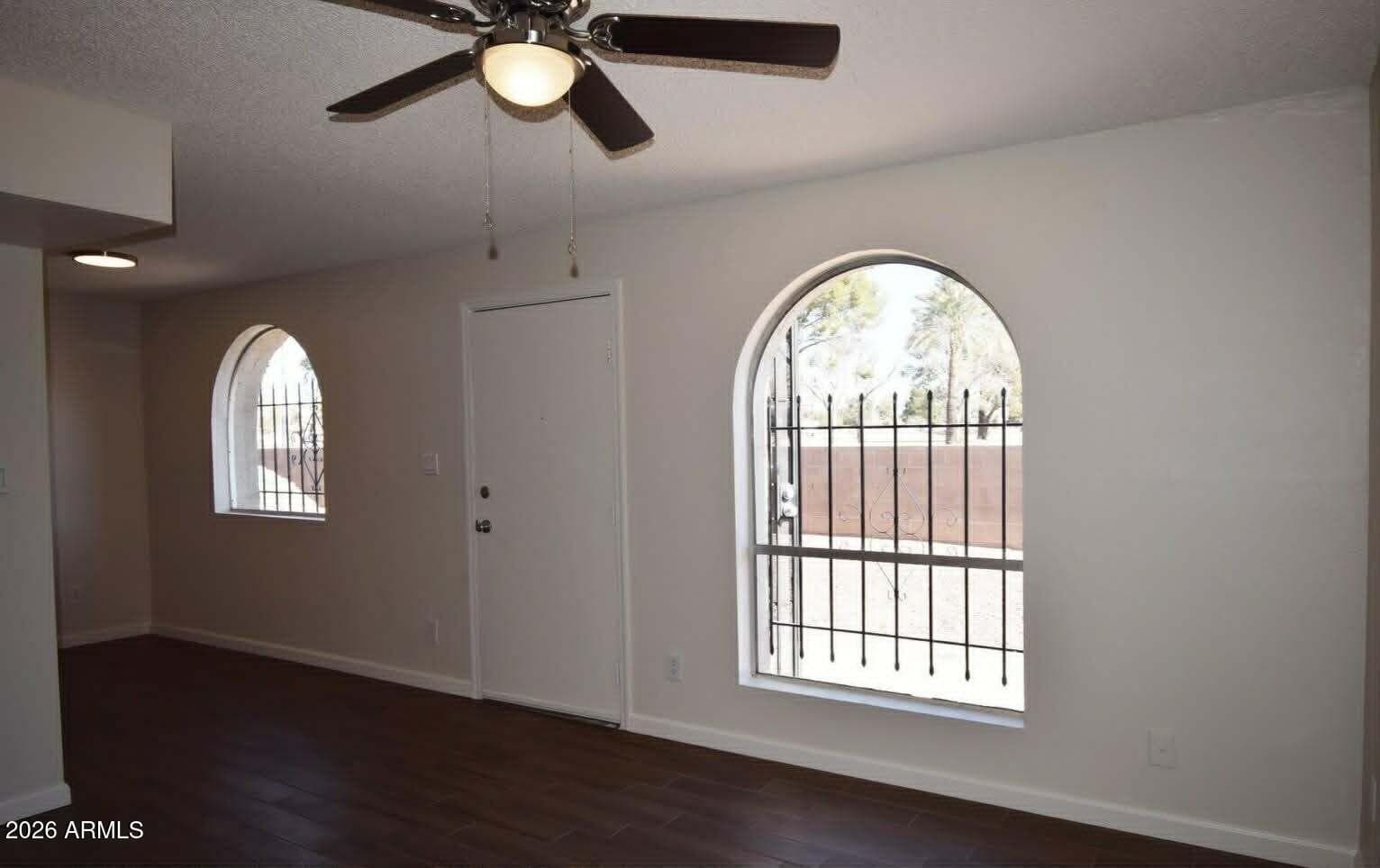 9222 N 35th Avenue 1, Phoenix, AZ 85051 — photo 3 of 7