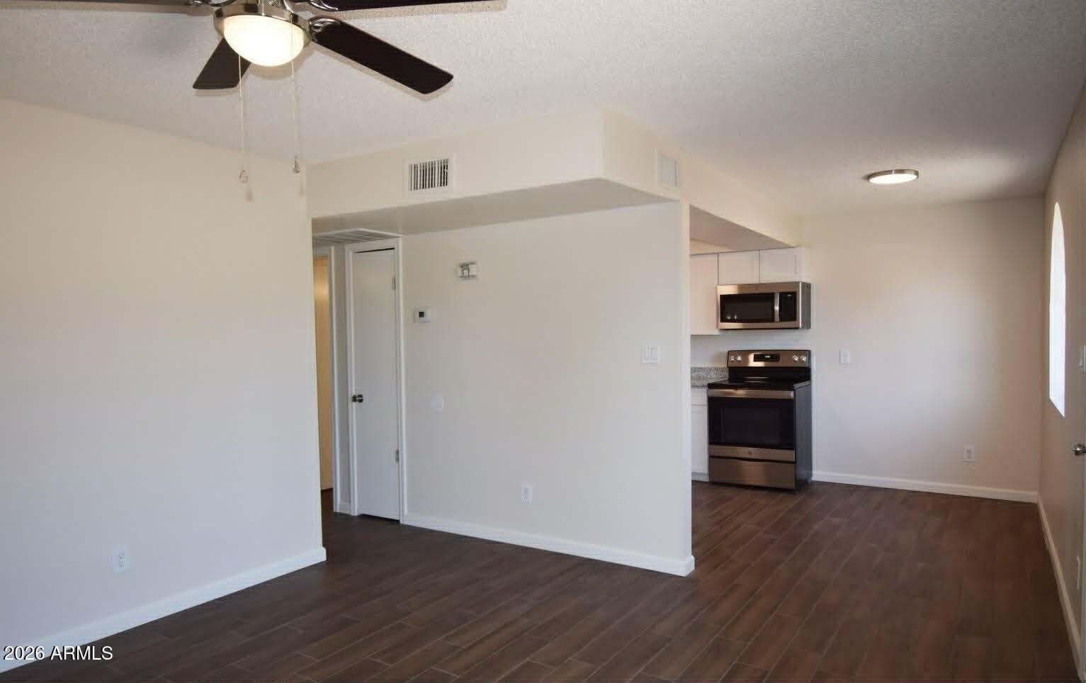 9222 N 35th Avenue 1, Phoenix, AZ 85051 — photo 6 of 7