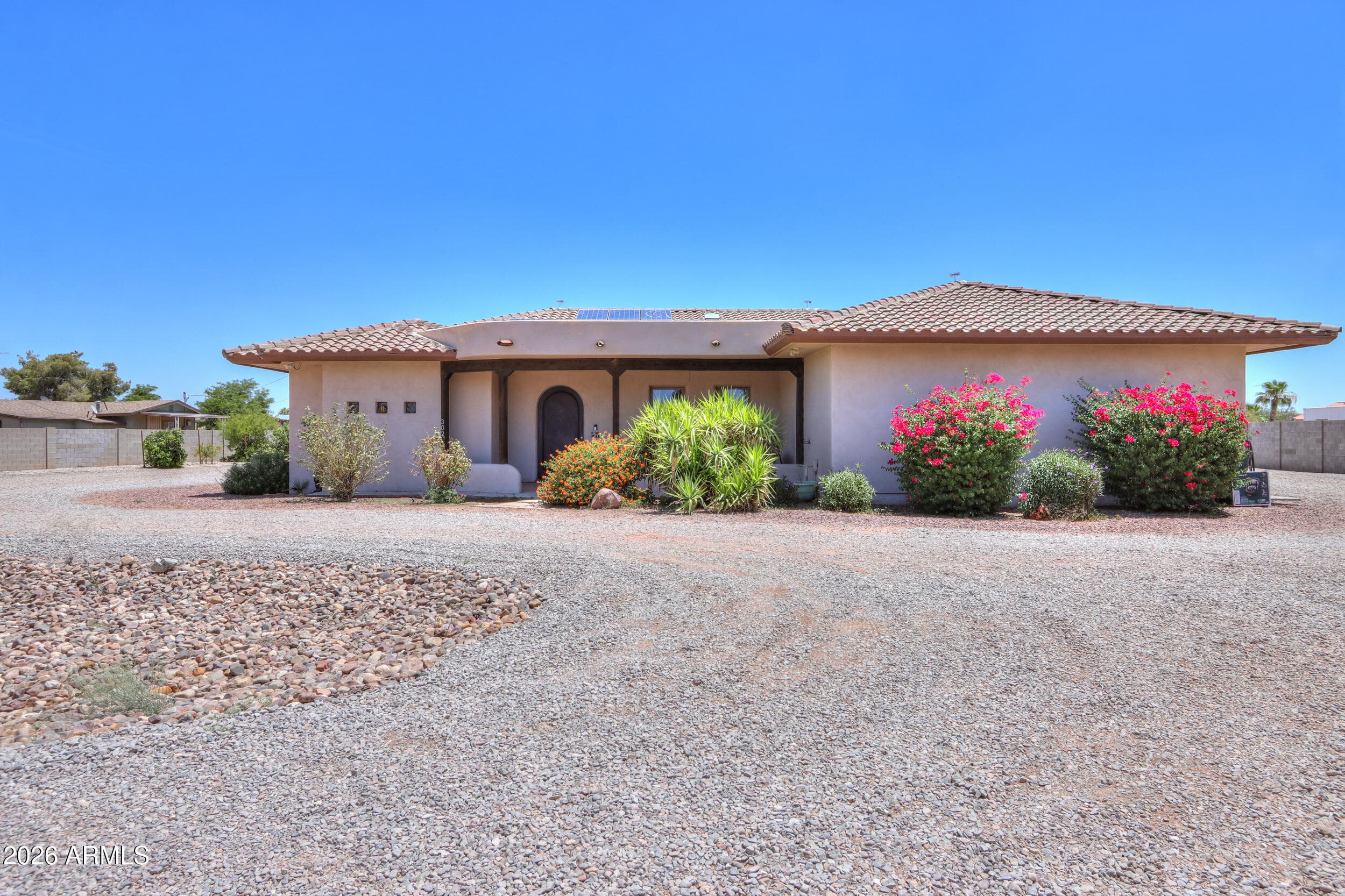 302 N COLORADO Street, Casa Grande, AZ 85122 — photo 1 of 90