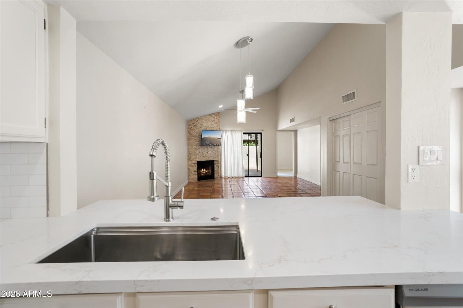 15020 N 40TH Street N 18, Phoenix, AZ 85032 — photo 9 of 28
